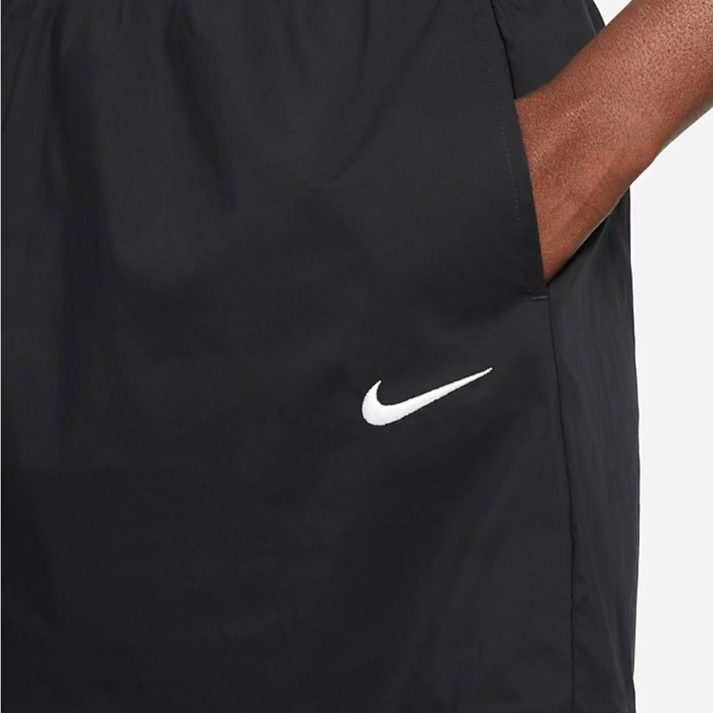 Nike Sportswear Essential Woven Skirt